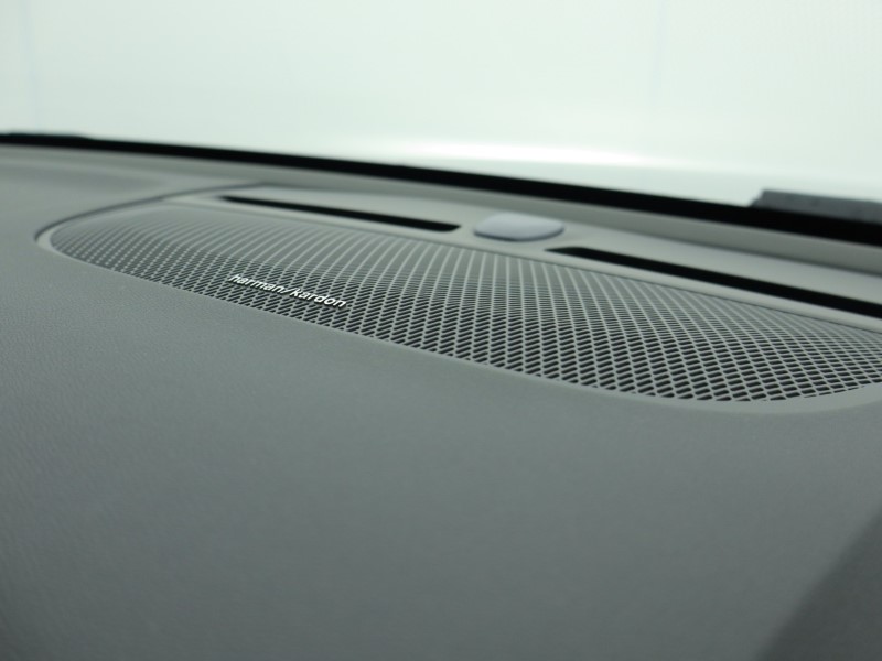 2025 (75) VOLVO XC40 2.0 B4P Ultra Bright 5dr Auto 4847810