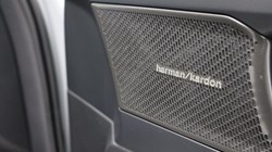 2025 (75) VOLVO XC40 2.0 B4P Ultra Bright 5dr Auto 4847772