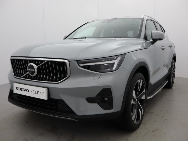 2025 (75) VOLVO XC40 2.0 B4P Ultra Bright 5dr Auto 4847759