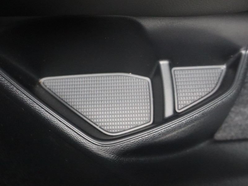 2025 (75) VOLVO XC40 2.0 B4P Ultra Bright 5dr Auto 4847790