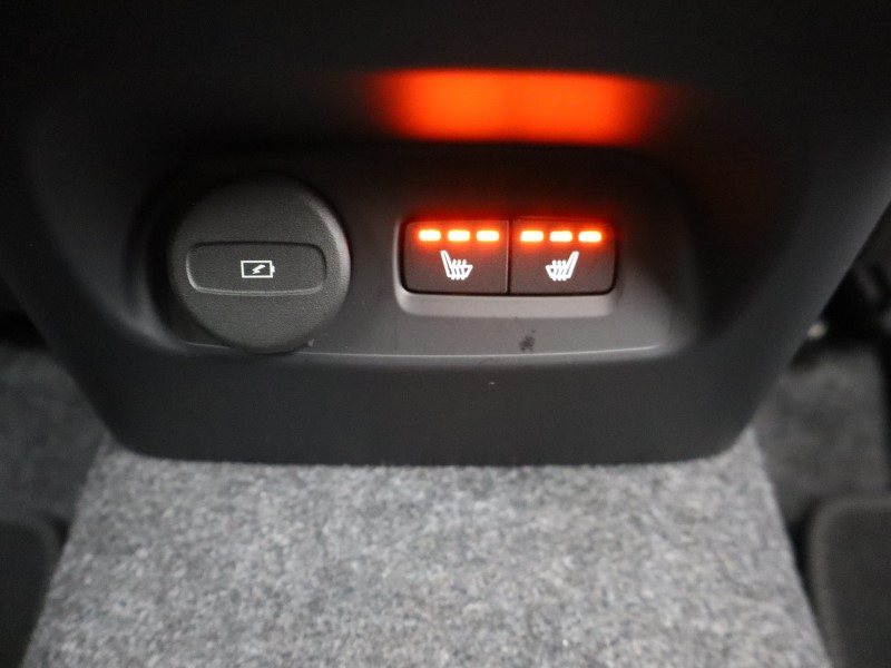 2025 (75) VOLVO XC40 2.0 B4P Ultra Bright 5dr Auto 4847794