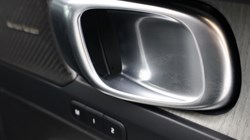 2025 (75) VOLVO XC40 2.0 B4P Ultra Bright 5dr Auto 4847774