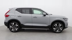 2025 (75) VOLVO XC40 2.0 B4P Ultra Bright 5dr Auto 4847754