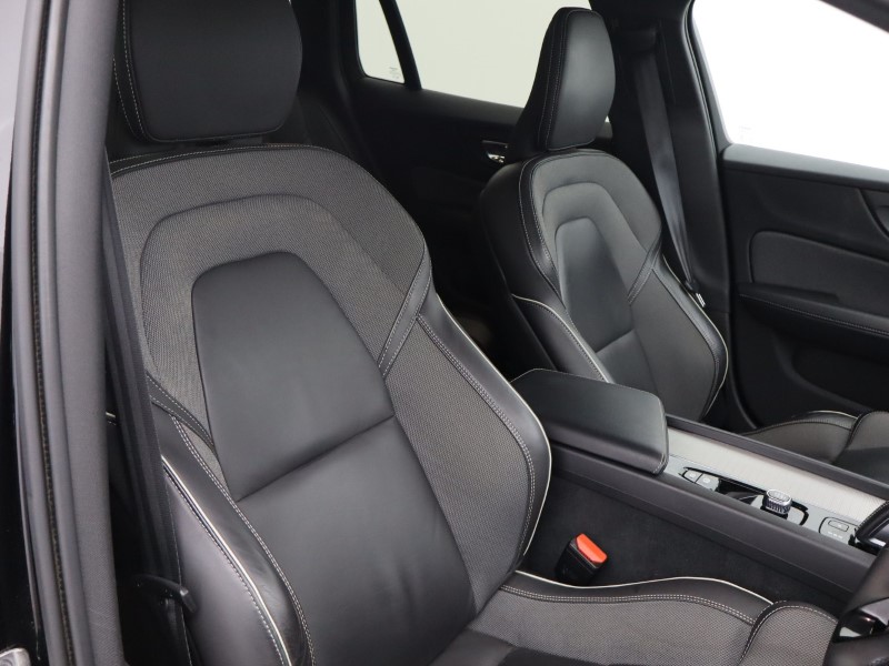 2022 (22) VOLVO V60 2.0 B4P R DESIGN 5dr Auto [7 speed] 4767563