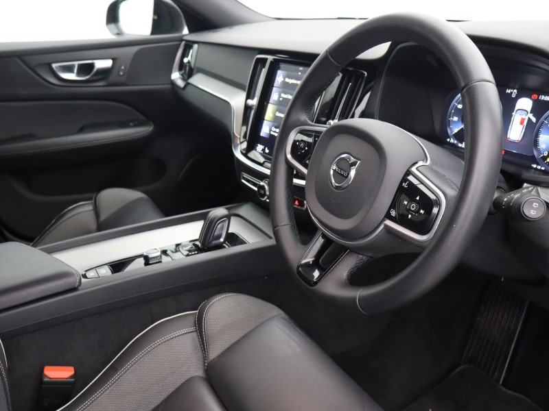 2022 (22) VOLVO V60 2.0 B4P R DESIGN 5dr Auto [7 speed] 4767560