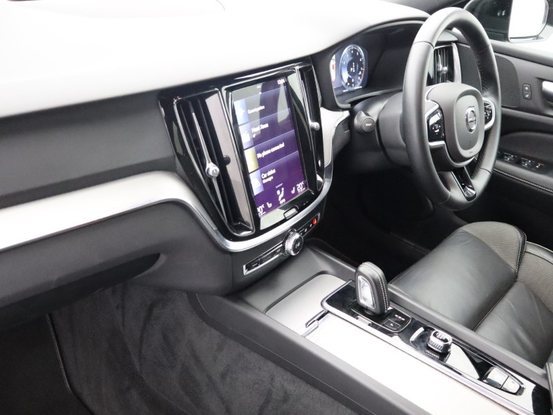 2022 (22) VOLVO V60 2.0 B4P R DESIGN 5dr Auto [7 speed] 4767566