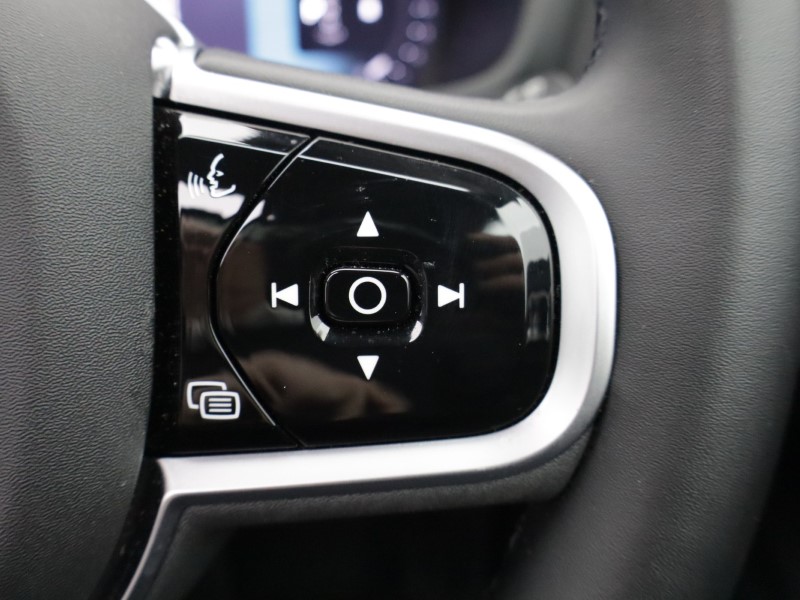 2025 (75) VOLVO V60 2.0 B4P Ultra Dark 5dr Auto *VAT QUALIFYING* 5329300