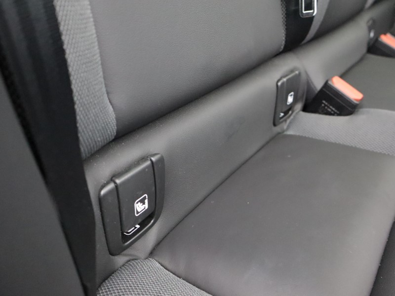 2025 (75) VOLVO V60 2.0 B4P Ultra Dark 5dr Auto *VAT QUALIFYING* 5329292