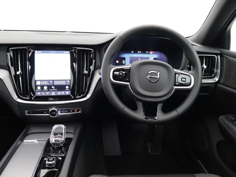 2025 (75) VOLVO V60 2.0 B4P Ultra Dark 5dr Auto *VAT QUALIFYING* 5329296
