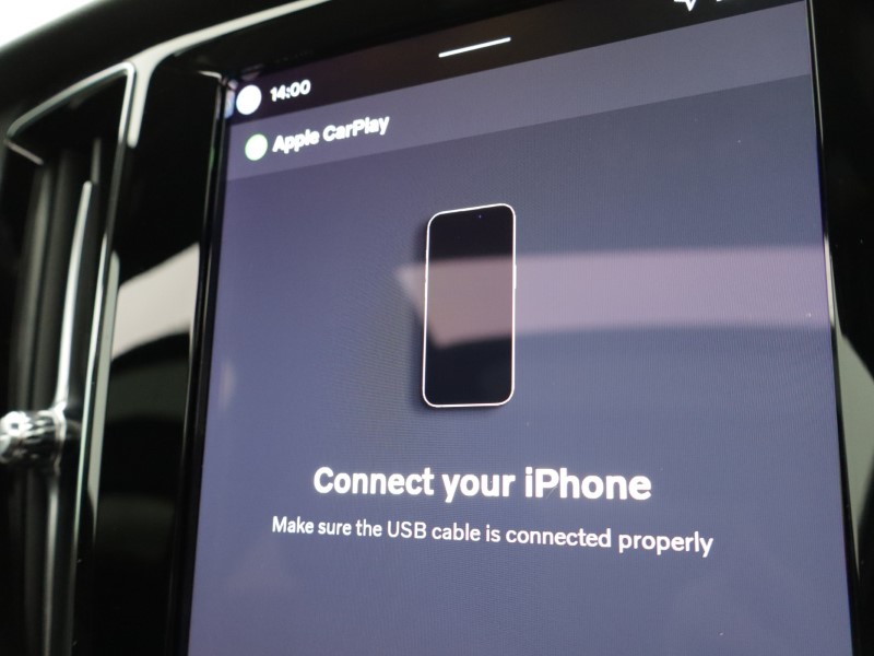 2025 (75) VOLVO V60 2.0 B4P Ultra Dark 5dr Auto *VAT QUALIFYING* 5329306