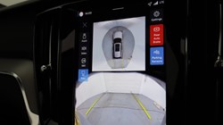 2025 (75) VOLVO V60 2.0 B4P Ultra Dark 5dr Auto *VAT QUALIFYING* 5329304