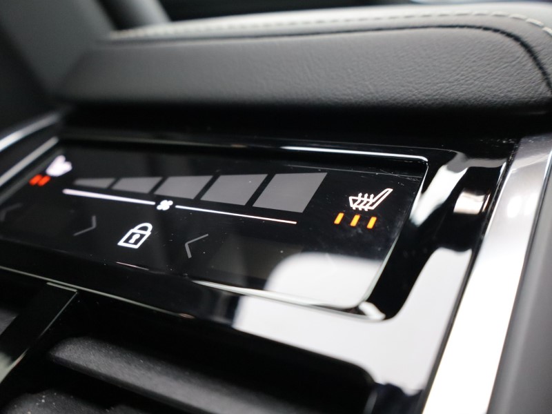 2025 (75) VOLVO V60 2.0 B4P Ultra Dark 5dr Auto *VAT QUALIFYING* 5329298