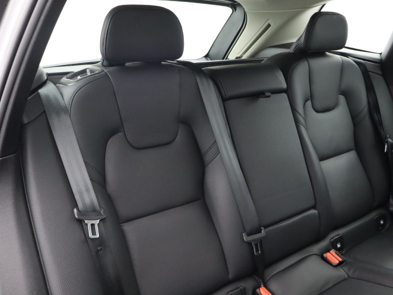 2023 (73) VOLVO XC60 2.0 B4D Plus Dark 5dr AWD Geartronic 4795733