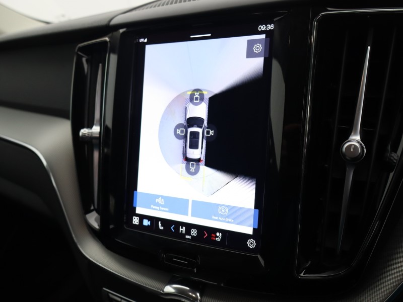 2023 (73) VOLVO XC60 2.0 B4D Plus Dark 5dr AWD Geartronic 4795744