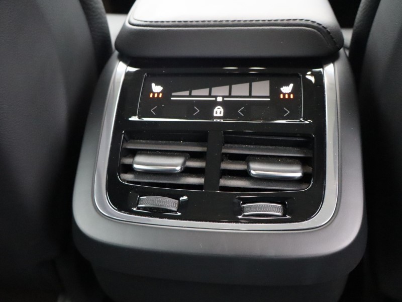 2023 (73) VOLVO XC60 2.0 B4D Plus Dark 5dr AWD Geartronic 4795736