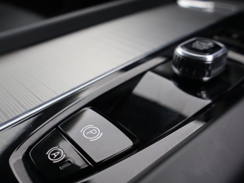 2023 (73) VOLVO XC60 2.0 B4D Plus Dark 5dr AWD Geartronic 4795750