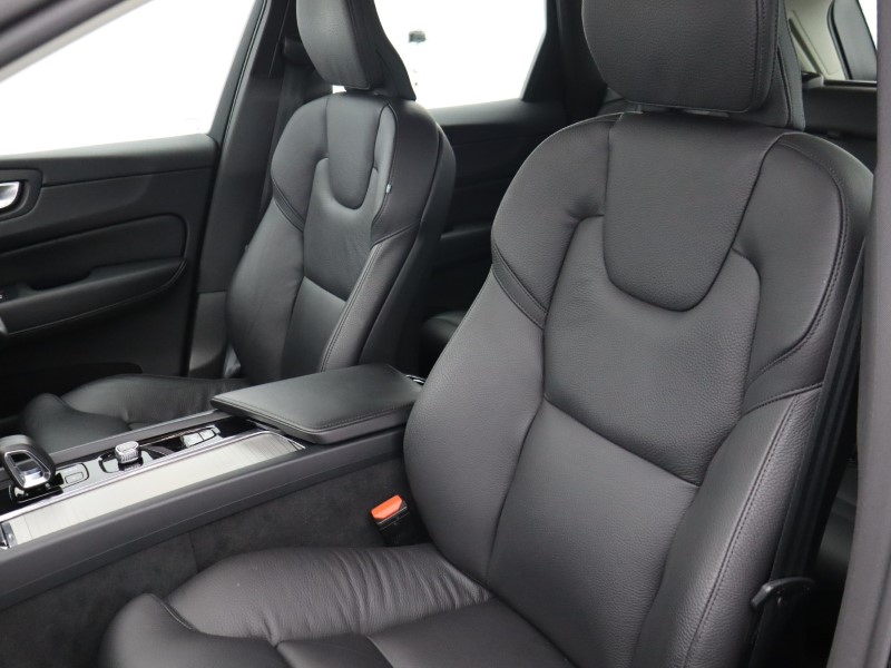 2023 (73) VOLVO XC60 2.0 B4D Plus Dark 5dr AWD Geartronic 4795729