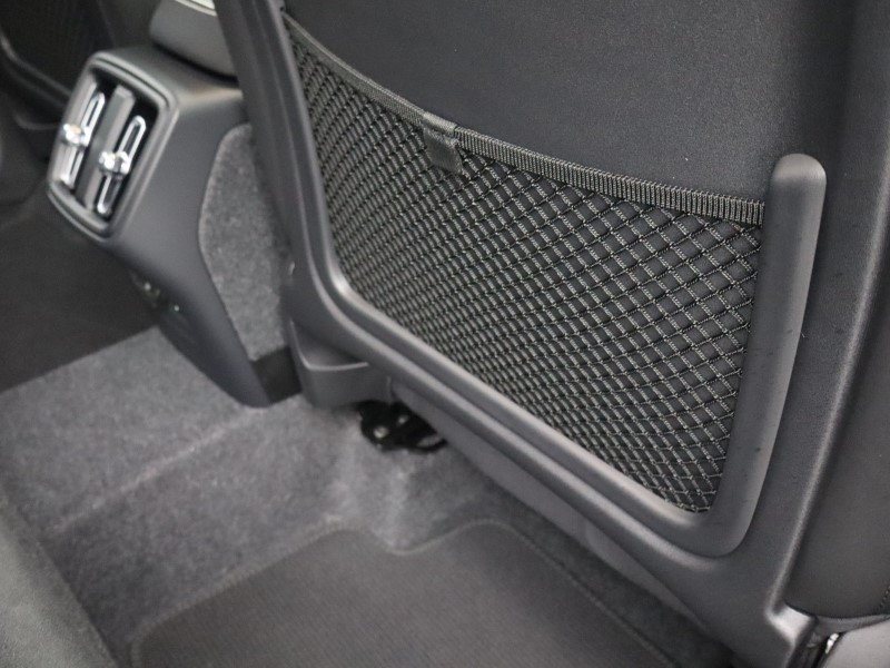 2024 (74) VOLVO XC40 2.0 B3P Plus Dark 5dr Auto 4788406