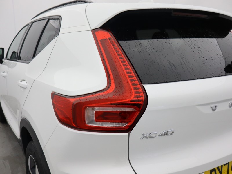 2024 (74) VOLVO XC40 2.0 B3P Plus Dark 5dr Auto 4788368