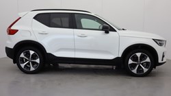 2024 (74) VOLVO XC40 2.0 B3P Plus Dark 5dr Auto 4788430