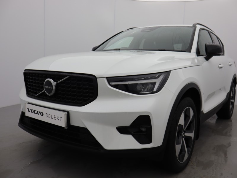 2024 (74) VOLVO XC40 2.0 B3P Plus Dark 5dr Auto 4788379