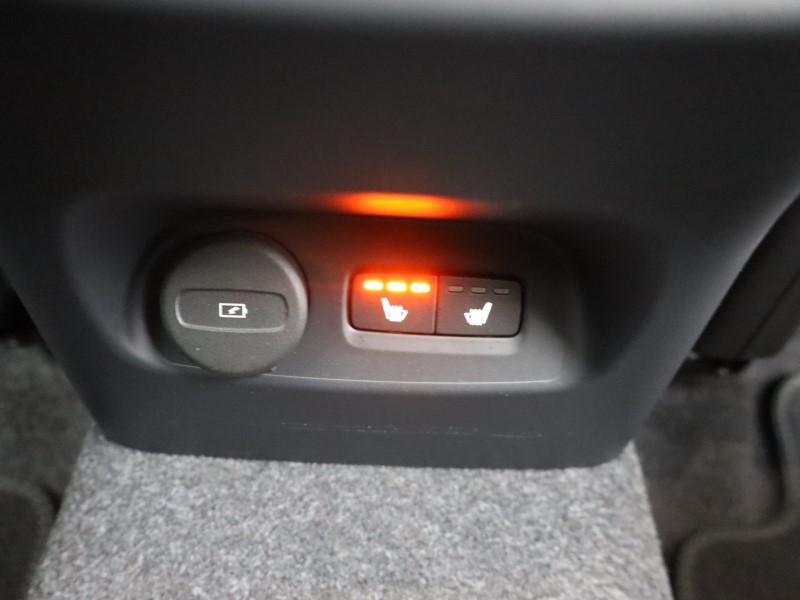 2024 (74) VOLVO XC40 2.0 B3P Plus Dark 5dr Auto 4788409