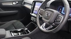 2024 (74) VOLVO XC40 2.0 B3P Plus Dark 5dr Auto 4788401
