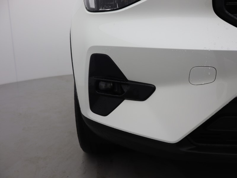 2024 (74) VOLVO XC40 2.0 B3P Plus Dark 5dr Auto 4788383