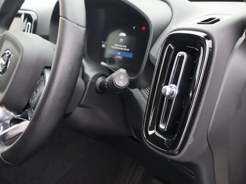 2024 (74) VOLVO XC40 2.0 B3P Plus Dark 5dr Auto 4788397