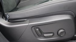 2024 (74) VOLVO XC40 2.0 B3P Plus Dark 5dr Auto 4788398