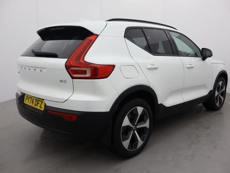 2024 (74) VOLVO XC40 2.0 B3P Plus Dark 5dr Auto 4788370