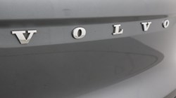 2019 (19) VOLVO XC40 2.0 T4 Momentum Pro 5dr AWD Geartronic 4778224