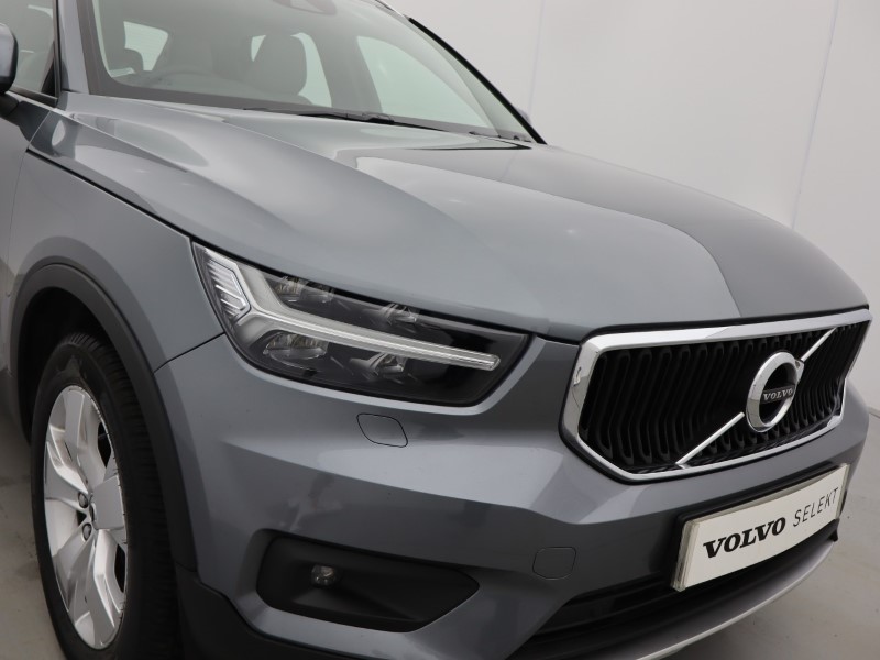 2019 (19) VOLVO XC40 2.0 T4 Momentum Pro 5dr AWD Geartronic 4778218