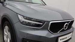2019 (19) VOLVO XC40 2.0 T4 Momentum Pro 5dr AWD Geartronic 4778218