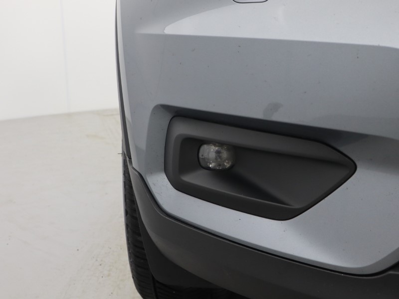 2019 (19) VOLVO XC40 2.0 T4 Momentum Pro 5dr AWD Geartronic 4778221