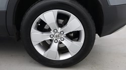 2019 (19) VOLVO XC40 2.0 T4 Momentum Pro 5dr AWD Geartronic 4778185