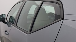 2019 (19) VOLVO XC40 2.0 T4 Momentum Pro 5dr AWD Geartronic 4778226