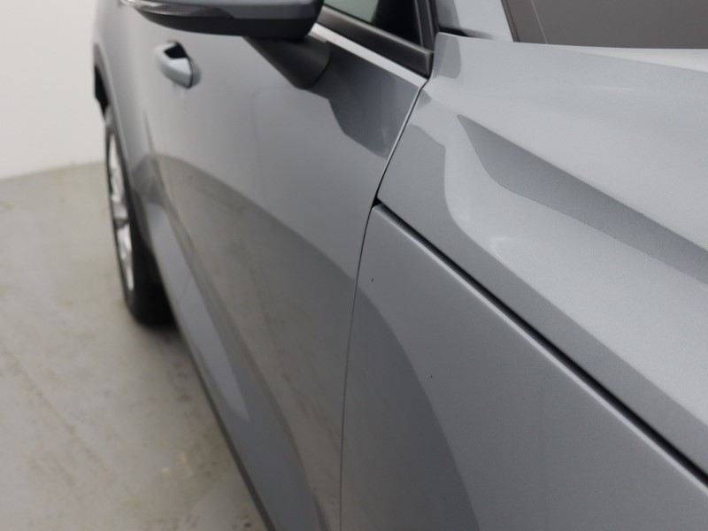 2019 (19) VOLVO XC40 2.0 T4 Momentum Pro 5dr AWD Geartronic 4778222