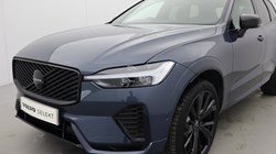 2025 (75) VOLVO XC60 2.0 B5P Plus Black Edition 5dr AWD Geartronic *VAT QUALIFYING* 5426502