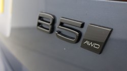 2025 (75) VOLVO XC60 2.0 B5P Plus Black Edition 5dr AWD Geartronic *VAT QUALIFYING* 5426513