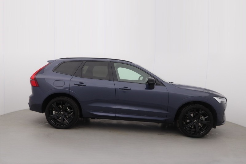2025 (75) VOLVO XC60 2.0 B5P Plus Black Edition 5dr AWD Geartronic *VAT QUALIFYING* 5706014