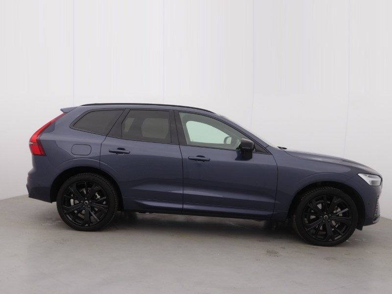 2025 (75) VOLVO XC60 2.0 B5P Plus Black Edition 5dr AWD Geartronic *VAT QUALIFYING* 5426496