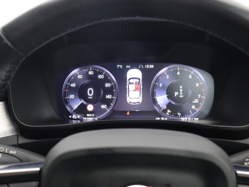 2021 (71) VOLVO XC40 1.5 T3 [163] Momentum 5dr Geartronic 4787852