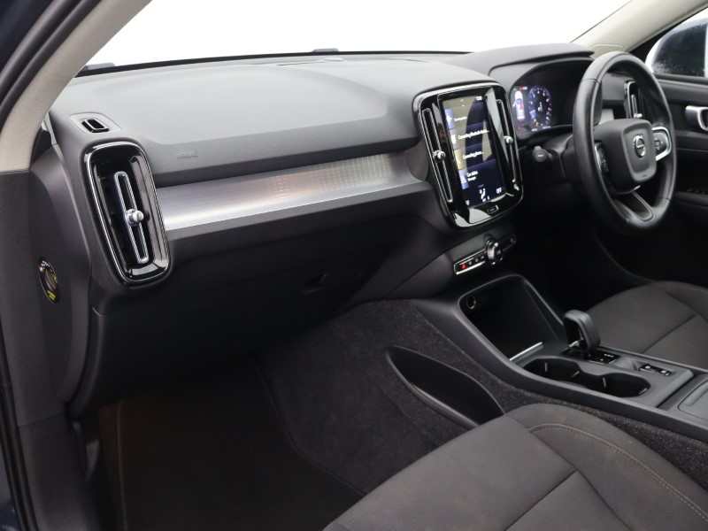 2021 (71) VOLVO XC40 1.5 T3 [163] Momentum 5dr Geartronic 4787843