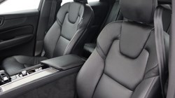 2022 (72) VOLVO XC60 2.0 B5P Core 5dr AWD Geartronic 4784193