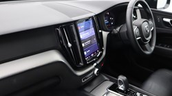 2022 (72) VOLVO XC60 2.0 B5P Core 5dr AWD Geartronic 4784196