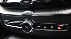 2022 (72) VOLVO XC60 2.0 B5P Core 5dr AWD Geartronic 4784211