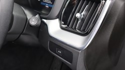 2022 (72) VOLVO XC60 2.0 B5P Core 5dr AWD Geartronic 4784188