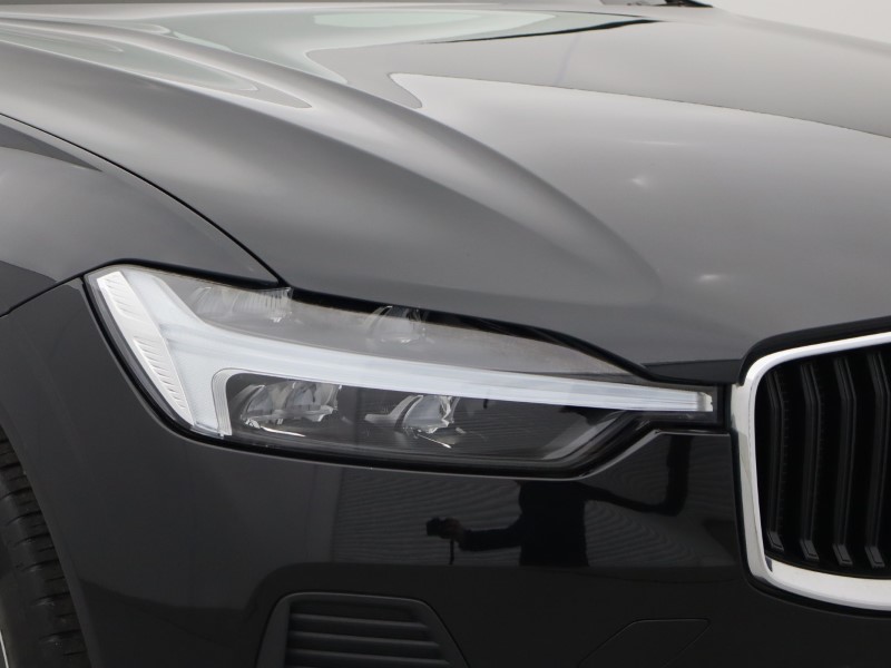 2022 (72) VOLVO XC60 2.0 B5P Core 5dr AWD Geartronic 4784176