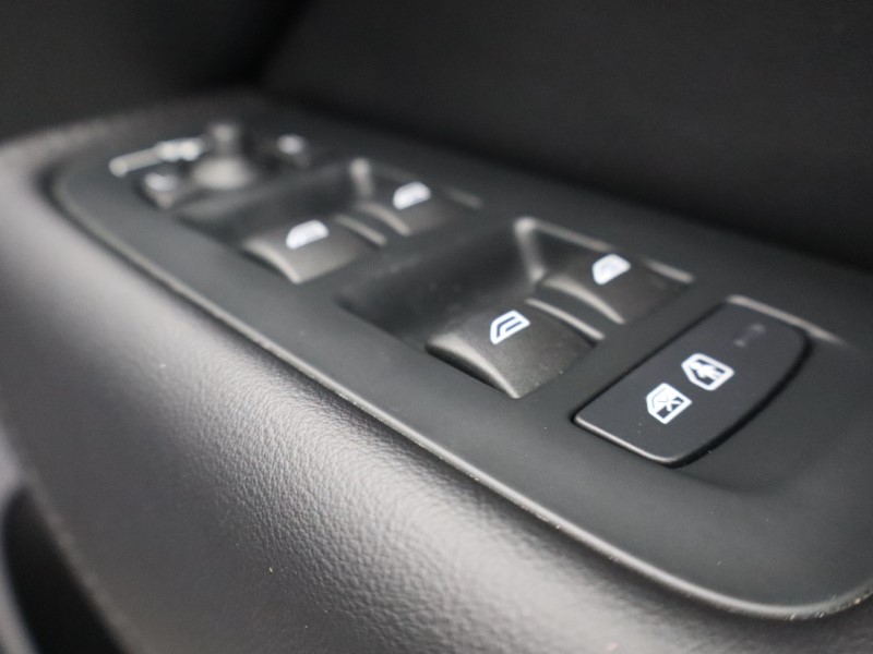 2022 (72) VOLVO XC60 2.0 B5P Core 5dr AWD Geartronic 4784187